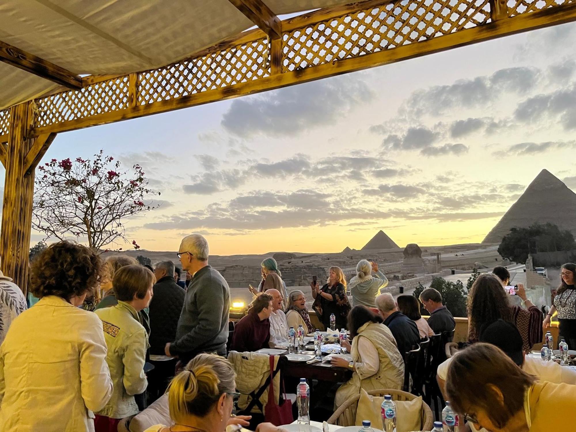 The Gate Hotel Front Pyramids & Sphinx View Kafret el-Gabal Esterno foto